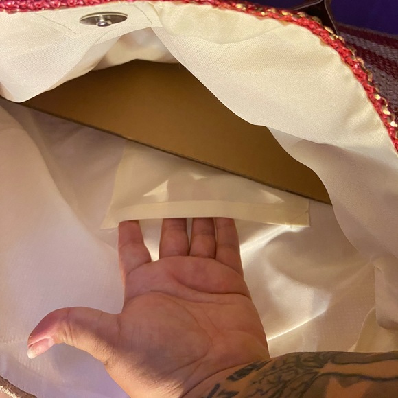 ☀️☀️Beautiful Tote/Sun Bag☀️☀️ - BOGO 1/2 off - Picture 4 of 5